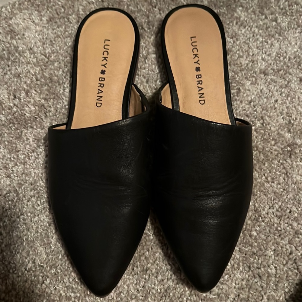 Black leather lucky brand mules